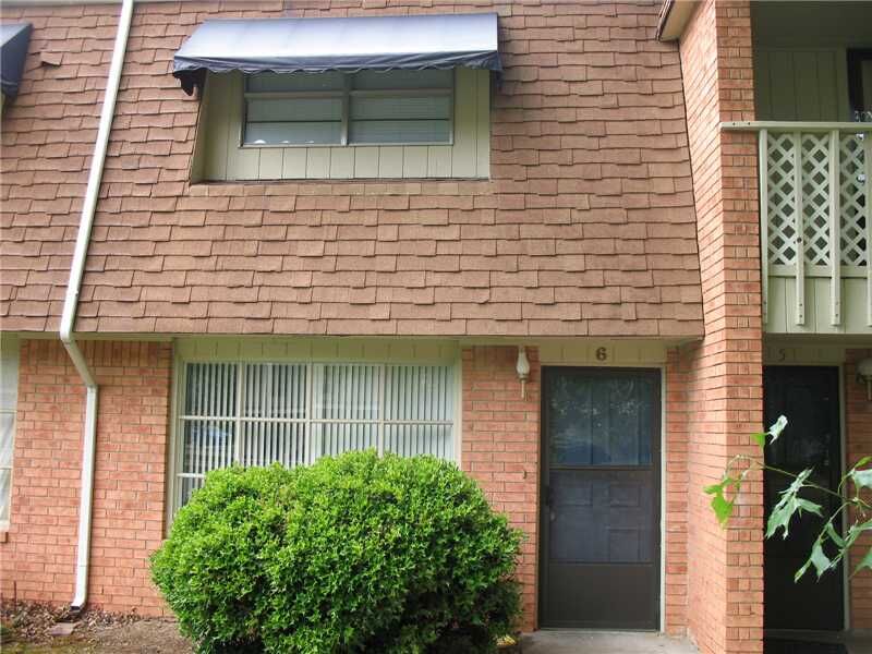 Property Photo: 808 W Lawson Unit 6 Street AR 72703