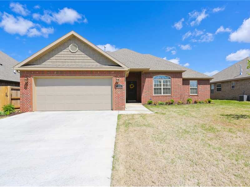 Property Photo: 3100 SW Wargate Avenue AR 72712