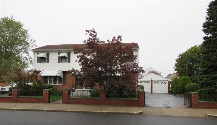 11 Seabiscuit Pl  Pawtucket RI 02861 photo