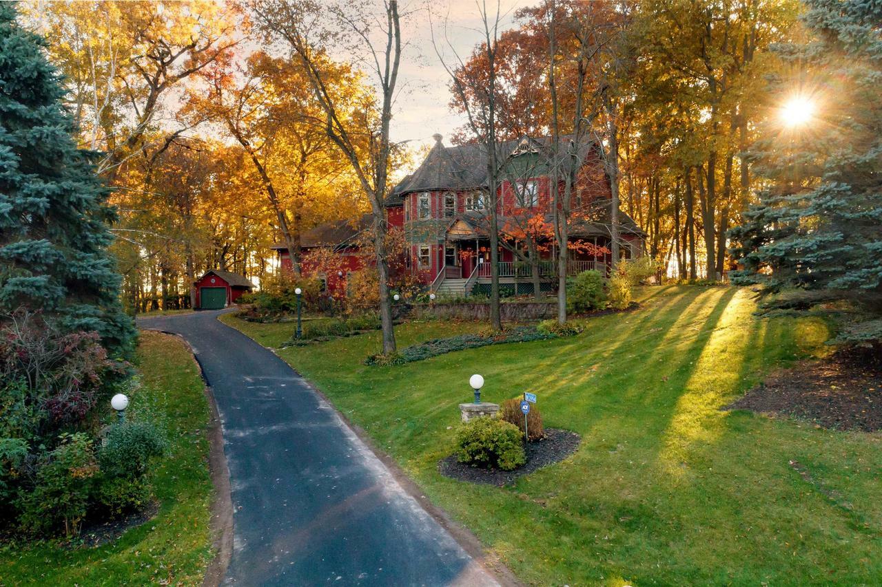 Property Photo: W13994 Oak Haven Drive WI 54971