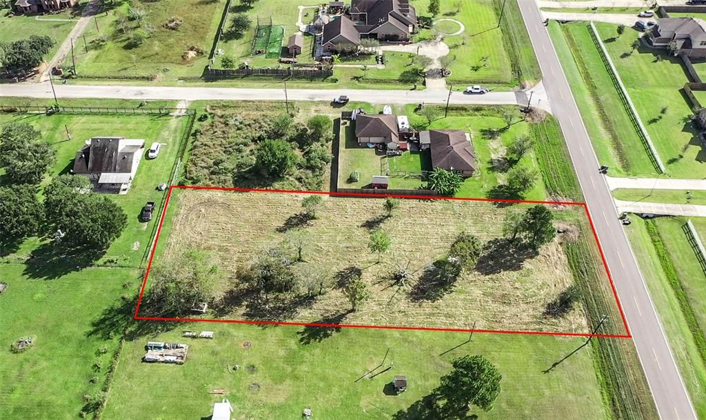 Property Photo: 4627 County Road 63 TX 77583
