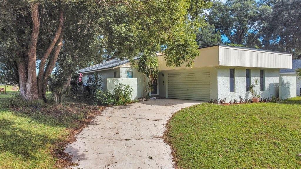 Property Photo:  3713 Condel Drive  FL 32812 