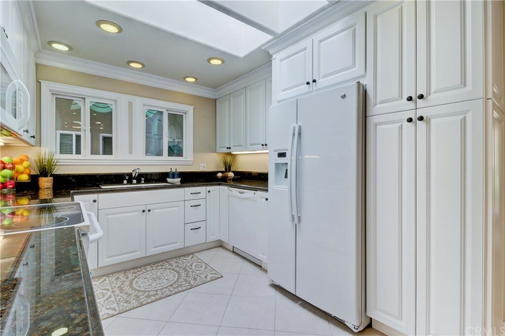 Property Photo:  782 Via Los Altos O  CA 92637 