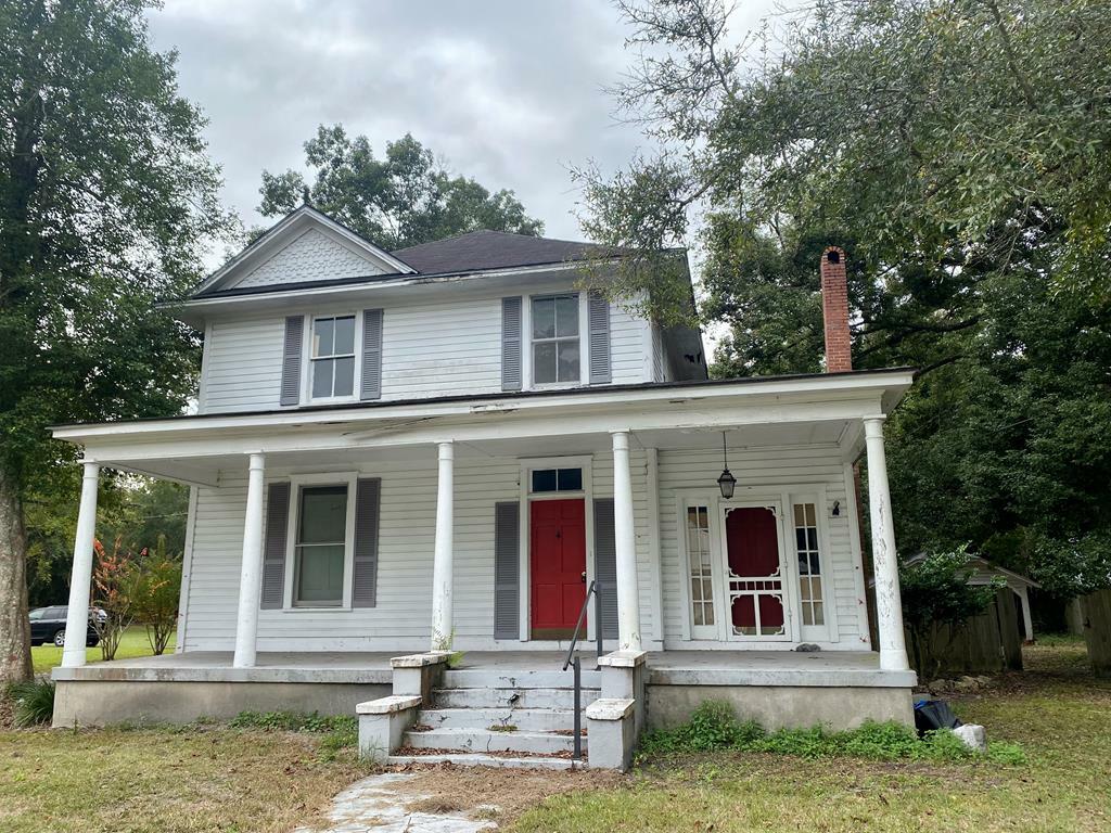 Property Photo:  442 East Orange Street  GA 31546 