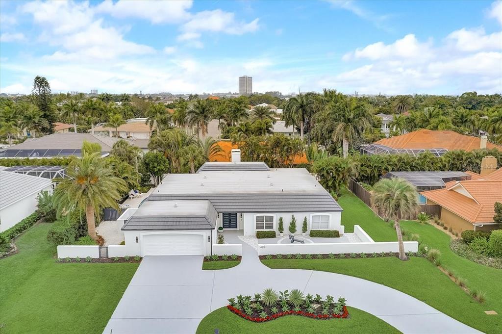 Property Photo: 420 Partridge Circle FL 34236