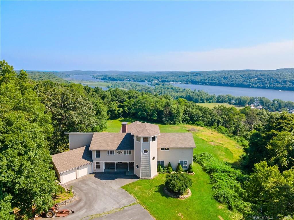 Property Photo:  34 Rayhill Road  CT 06423 