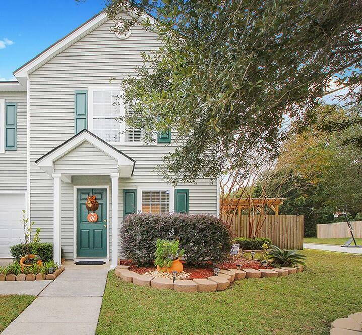 Property Photo:  5055 Thornton Drive  SC 29485 