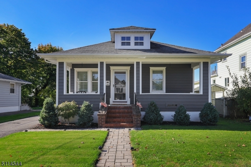 Property Photo:  105 Thompson St  NJ 08869 