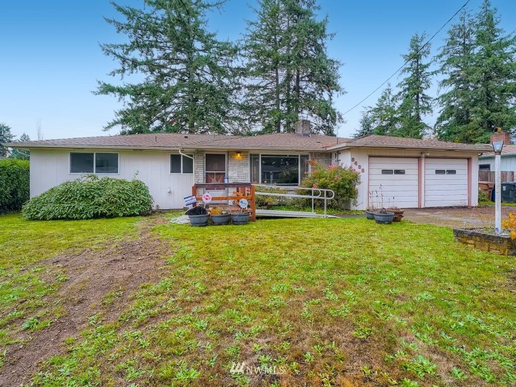 Property Photo:  8438 E F Street  WA 98445 