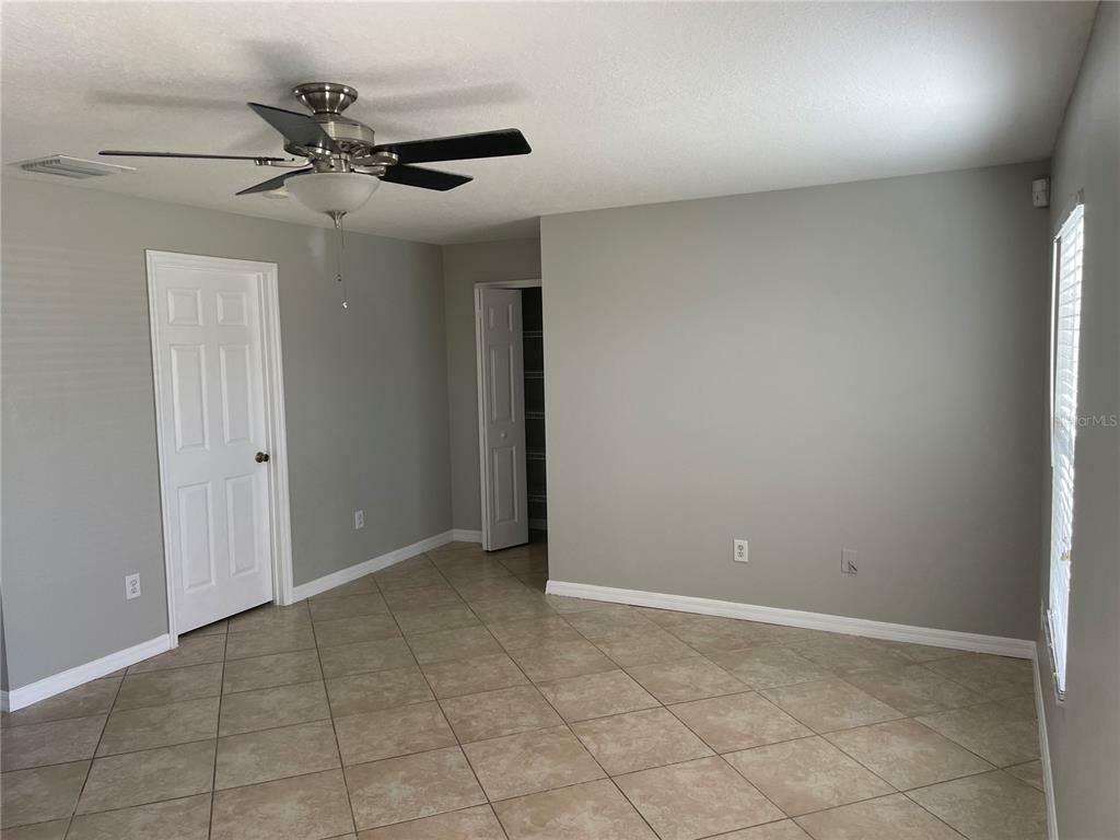 Property Photo:  260 Grouper Court  FL 34759 