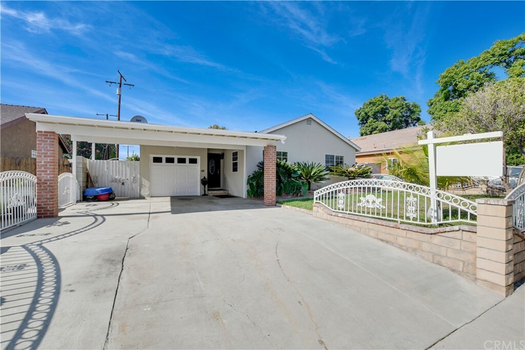 Property Photo:  7903 Appledale Avenue  CA 90606 