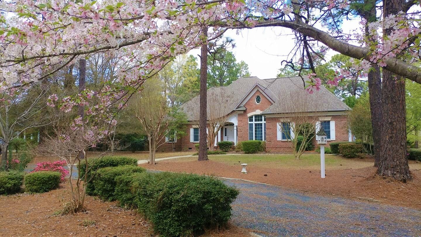 Property Photo: 305 Midland Road NC 28374