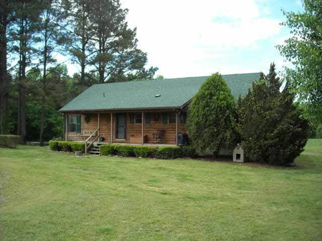 Property Photo: 550 Black Hawk Road NC 28394
