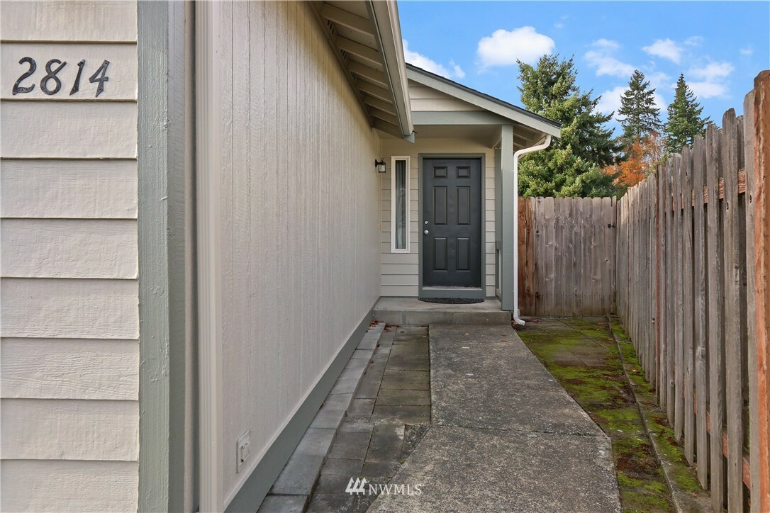 Property Photo:  2814 178th Place NE  WA 98271 