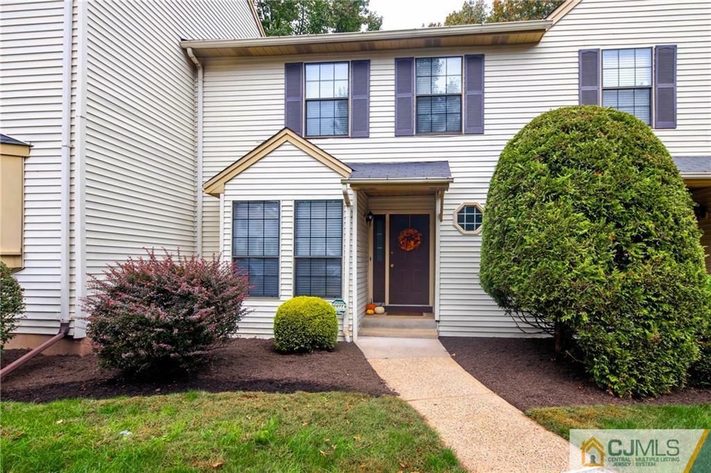 Property Photo:  205 Timber Oaks Road 205  NJ 08820 