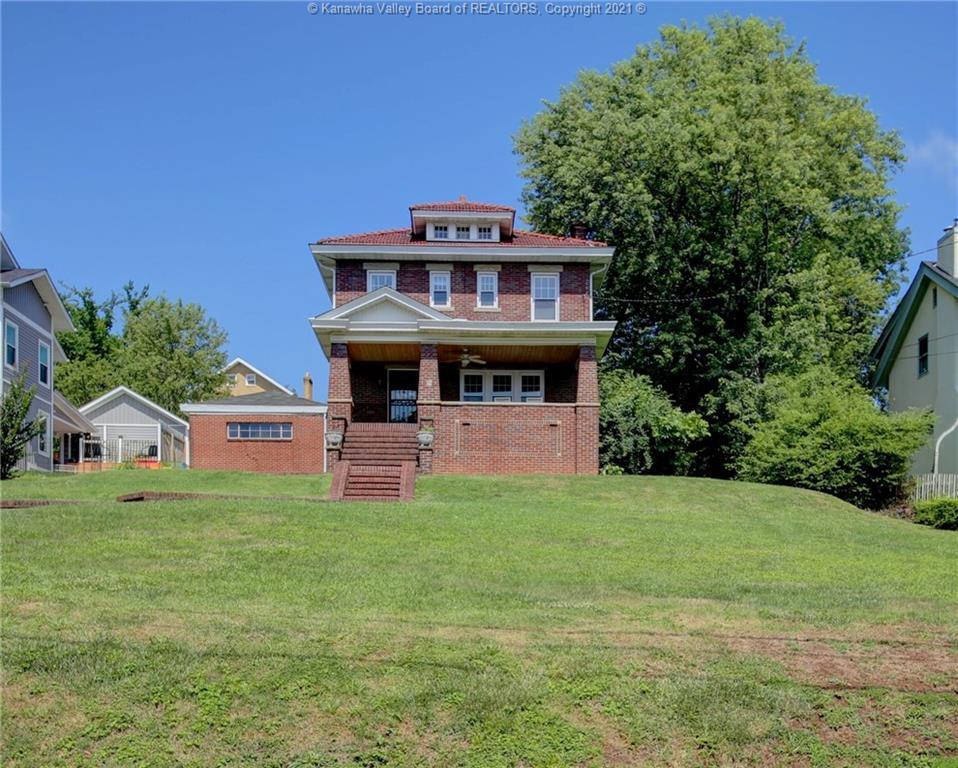 Property Photo: 957 Ridgemont Road WV 25314