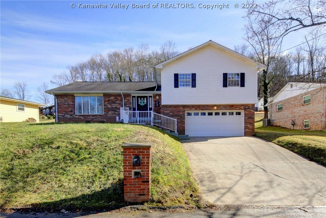 Property Photo: 275 Eureka Road WV 25314