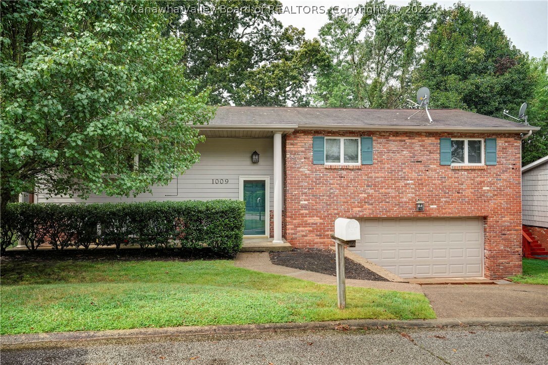 Property Photo: 1009 Rustling Road WV 25303
