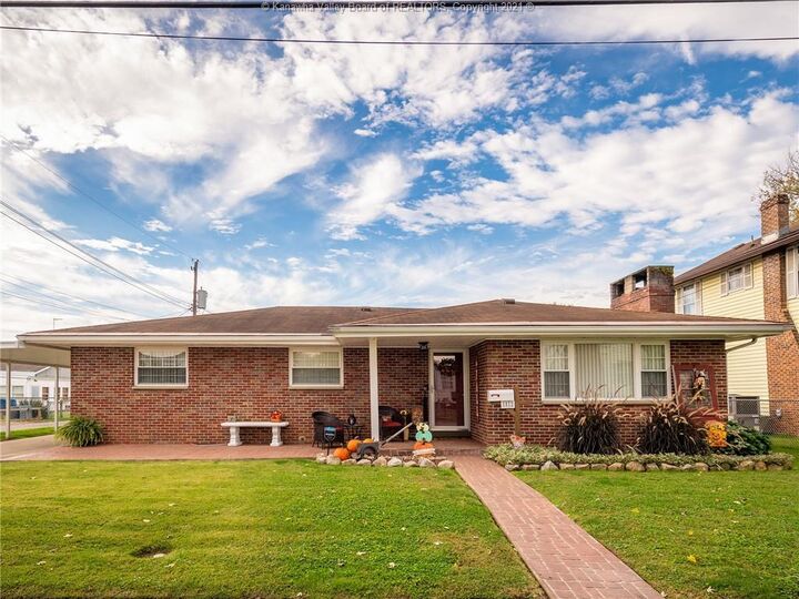 1812 Myers Avenue  Dunbar WV 25064 photo