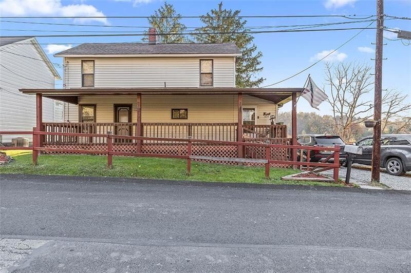Property Photo: 1215 Iris Dr PA 15642