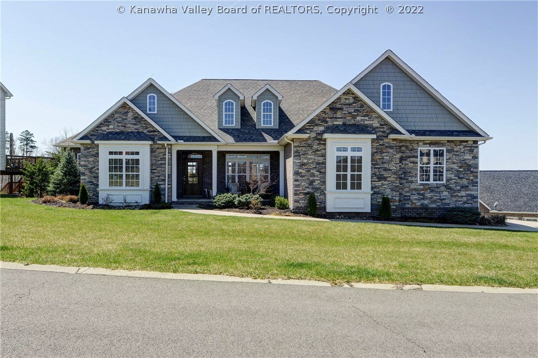 Property Photo: 389 Wynterhall Lane WV 25309
