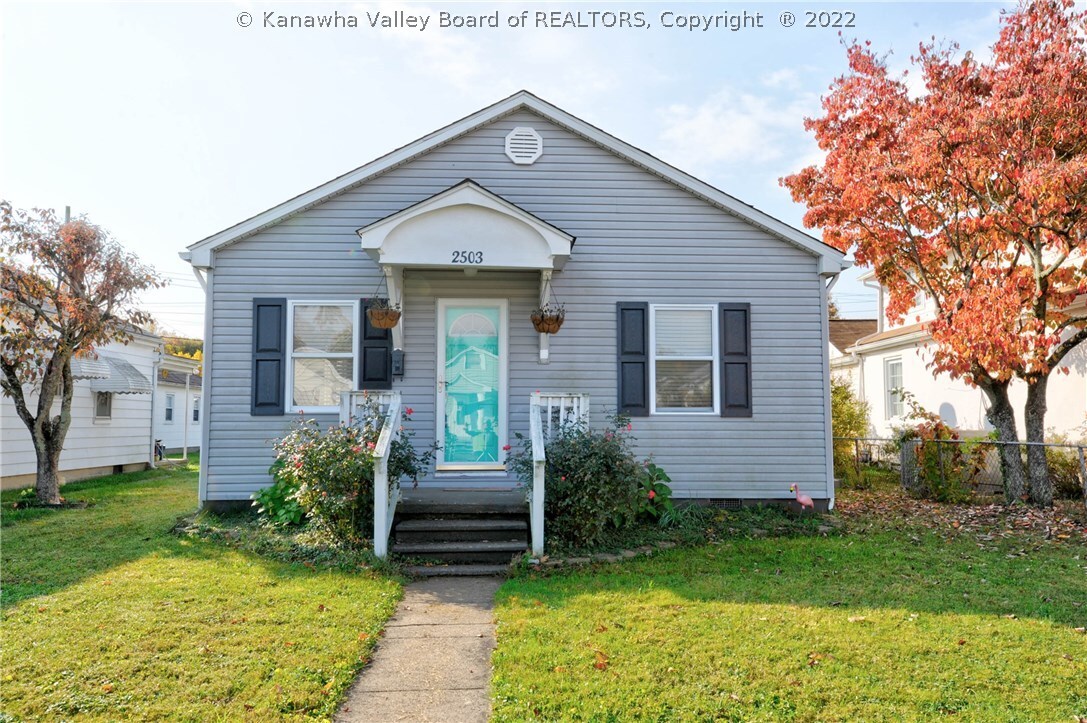 Property Photo:  2503 Lincoln Avenue  WV 25177 