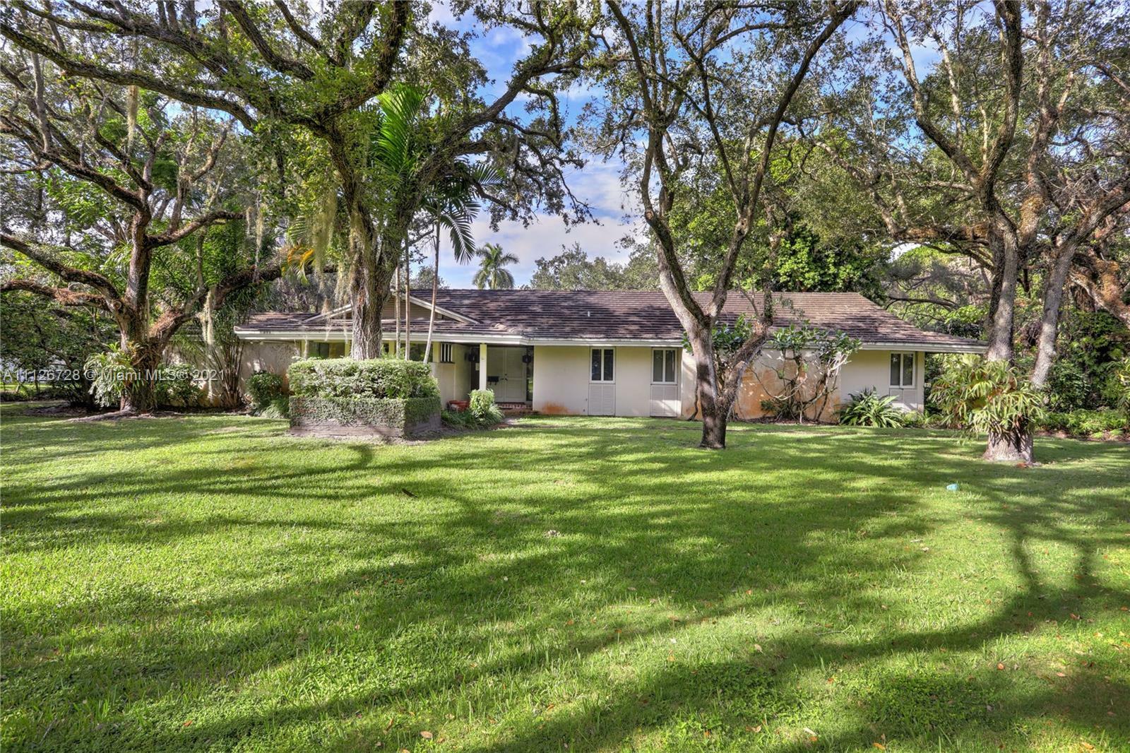 Property Photo:  9950 Sea Grape Cir  FL 33156 