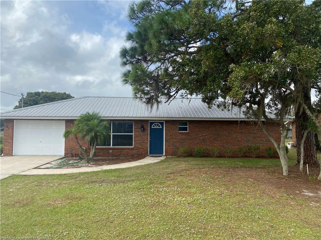 Property Photo:  3931 Ann Avenue  FL 33872 