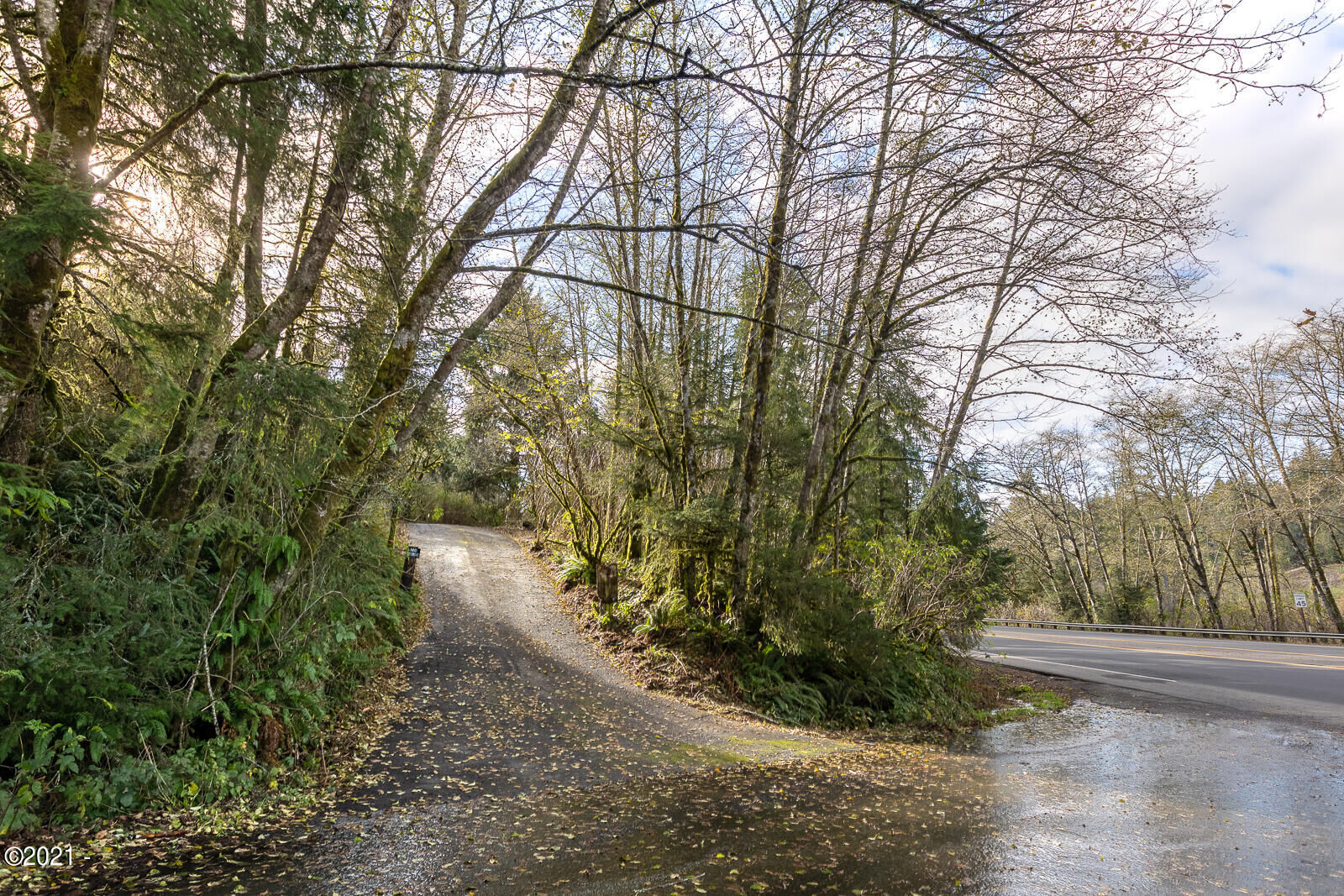 Property Photo: 6648 N Hwy 101 OR 97368