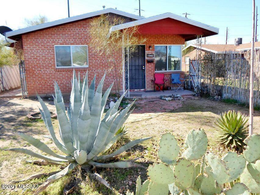 Property Photo:  1040 E Water Street  AZ 85719 