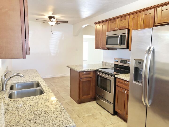 Property Photo: 2533 E Flower Street AZ 85016