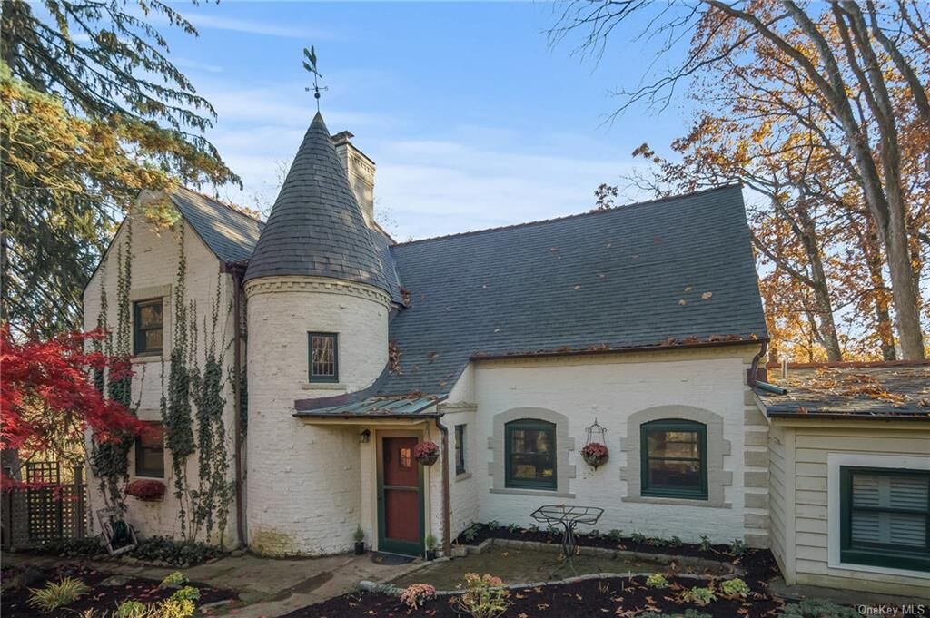 Property Photo: 6 Glengary Road NY 10520