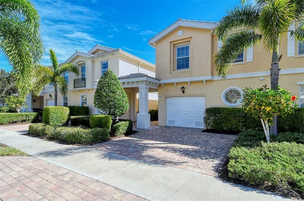 Property Photo:  1813 Burgos Drive  FL 34238 