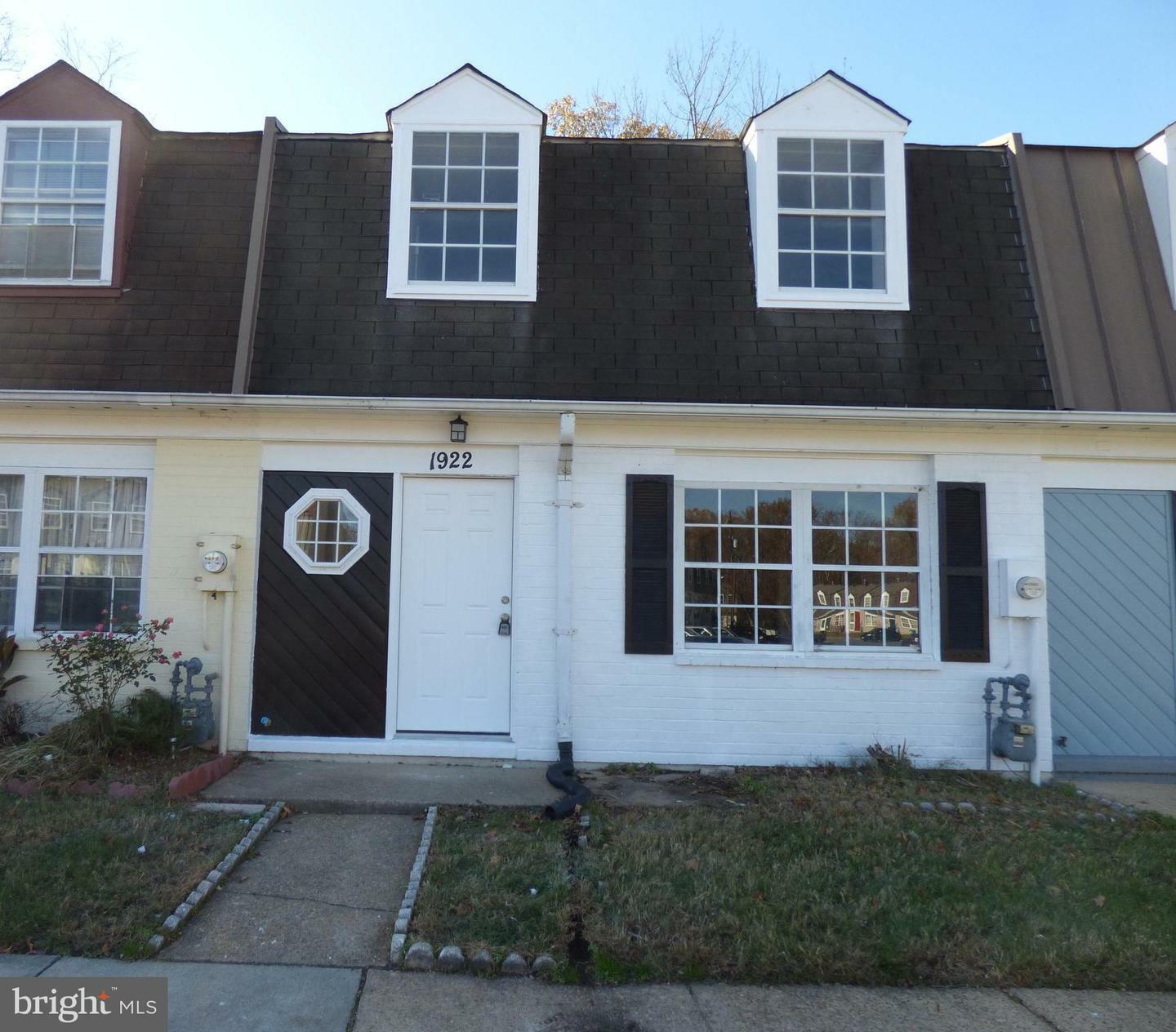 1922 Village Green Drive F-169  Landover MD 20785 photo