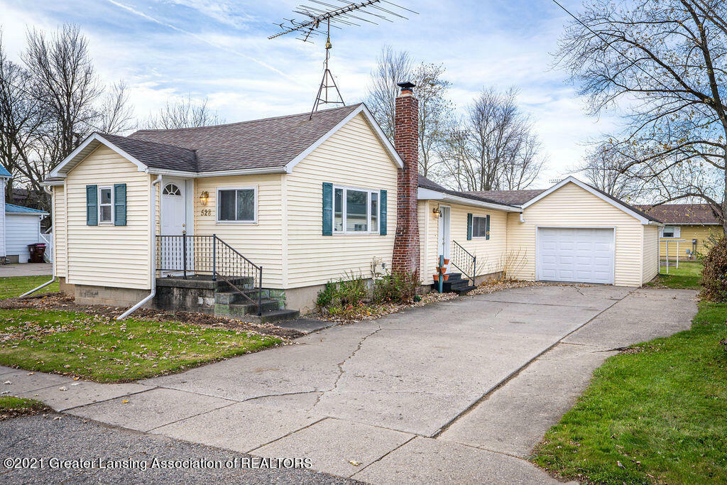 Property Photo:  528 S Main Street  MI 48835 