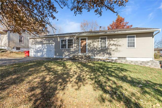 Property Photo:  16402 E 16th Street S  MO 64050 