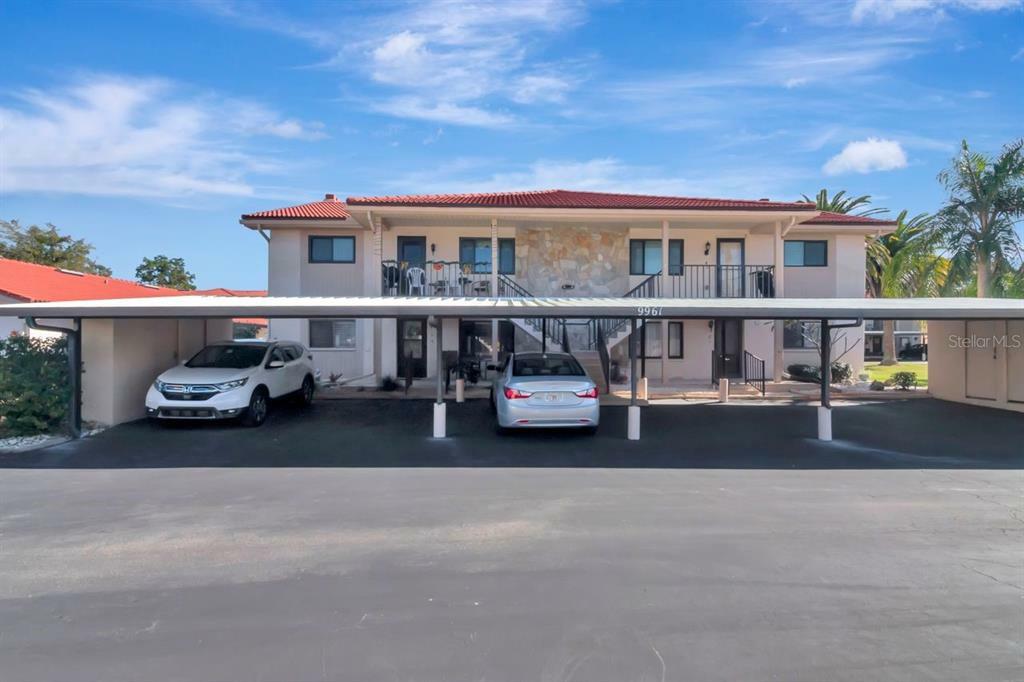 Property Photo: 9961 Eagles Point Circle 1 FL 34668