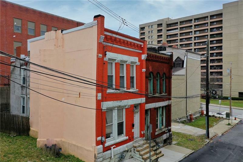 Property Photo:  814 Crawford St  PA 15219 