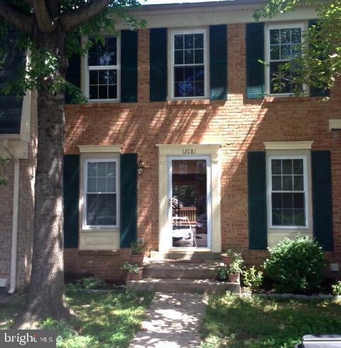 Property Photo: 12081 Stallion Court VA 22192