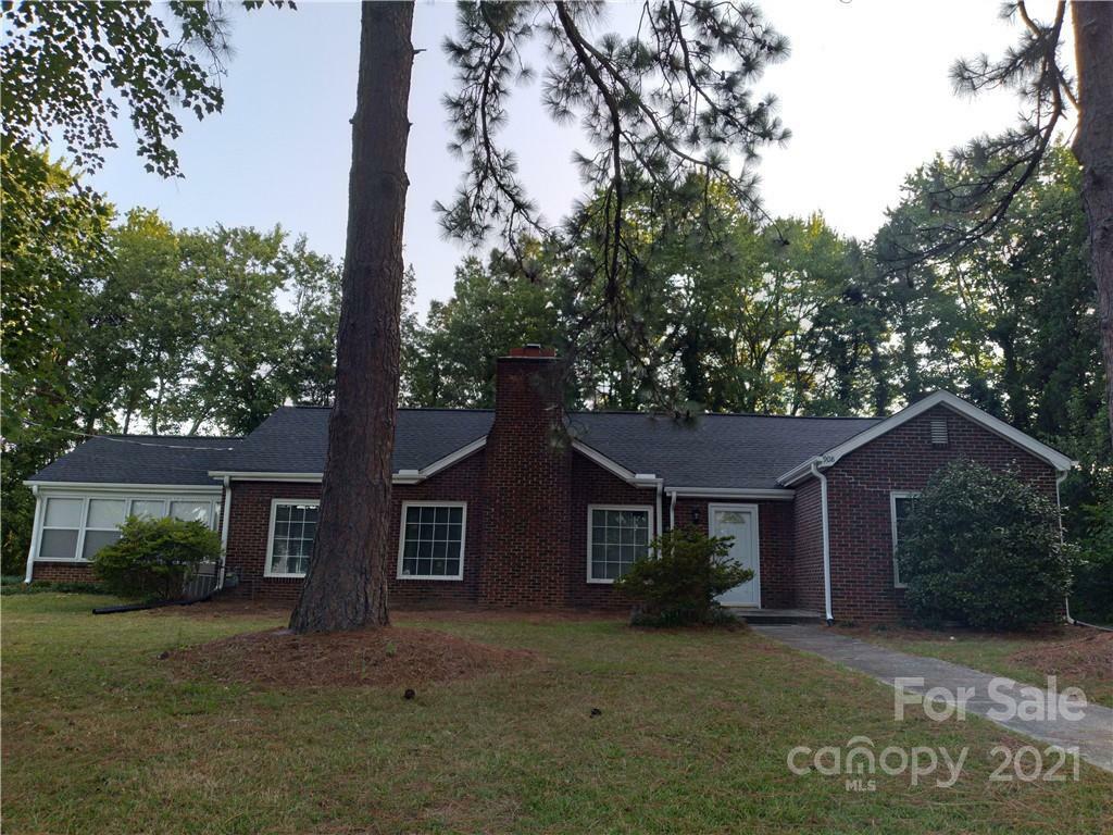 Property Photo: 908 Fairmont Avenue NC 28144