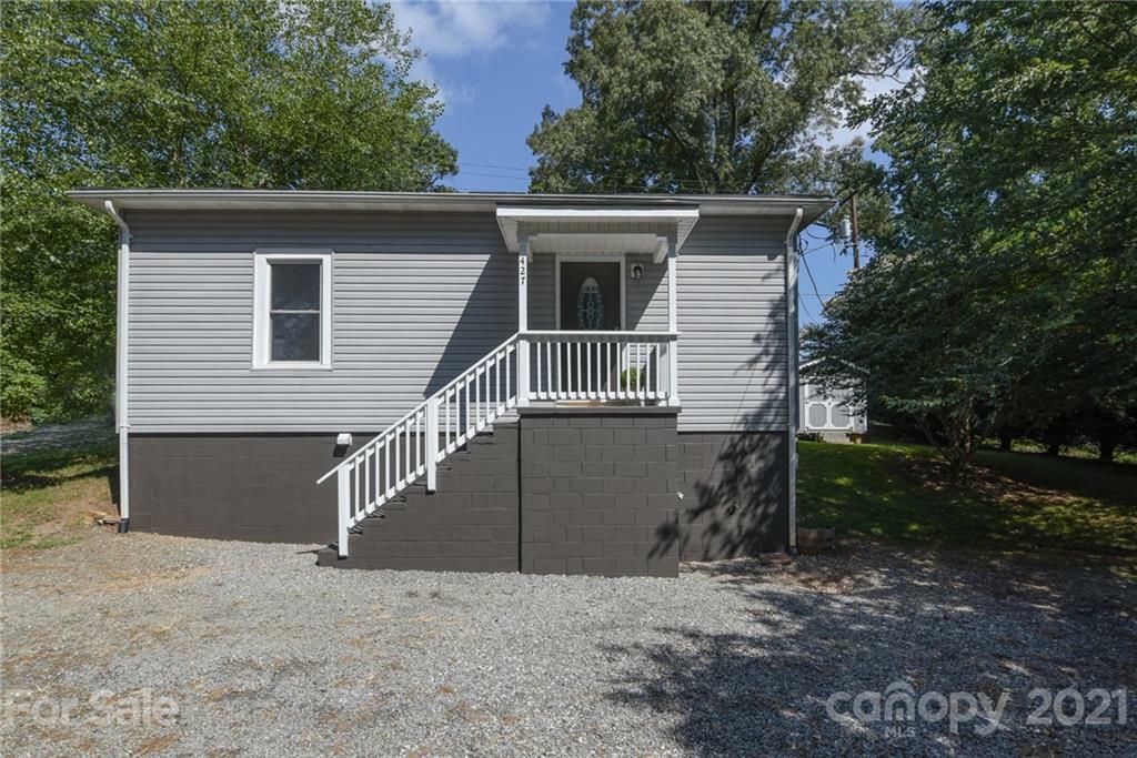 Property Photo:  427 Carolina Avenue  NC 28752 