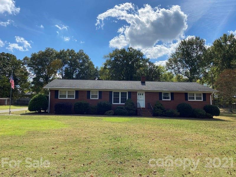 Property Photo:  12408 Oakhaven Drive  NC 28273 