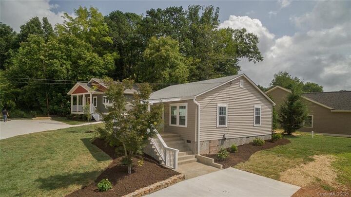 503 Pearl View Drive  Black Mountain NC 28711 photo