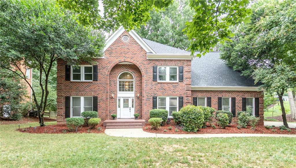 8416 Brownes Pond Lane  Charlotte NC 28277 photo