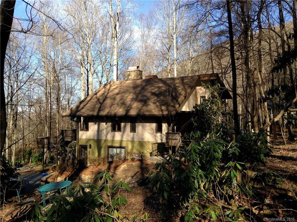 Property Photo: 22 Chestnut Drive NC 28751