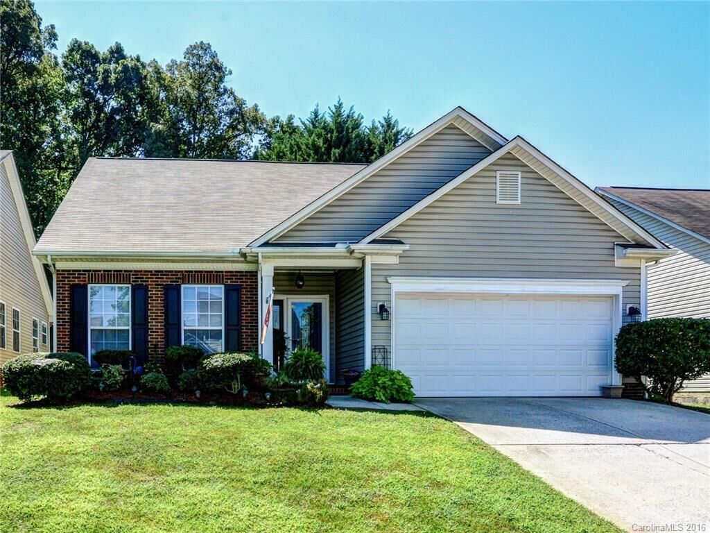 Property Photo: 6602 Mallard Park Drive NC 28269