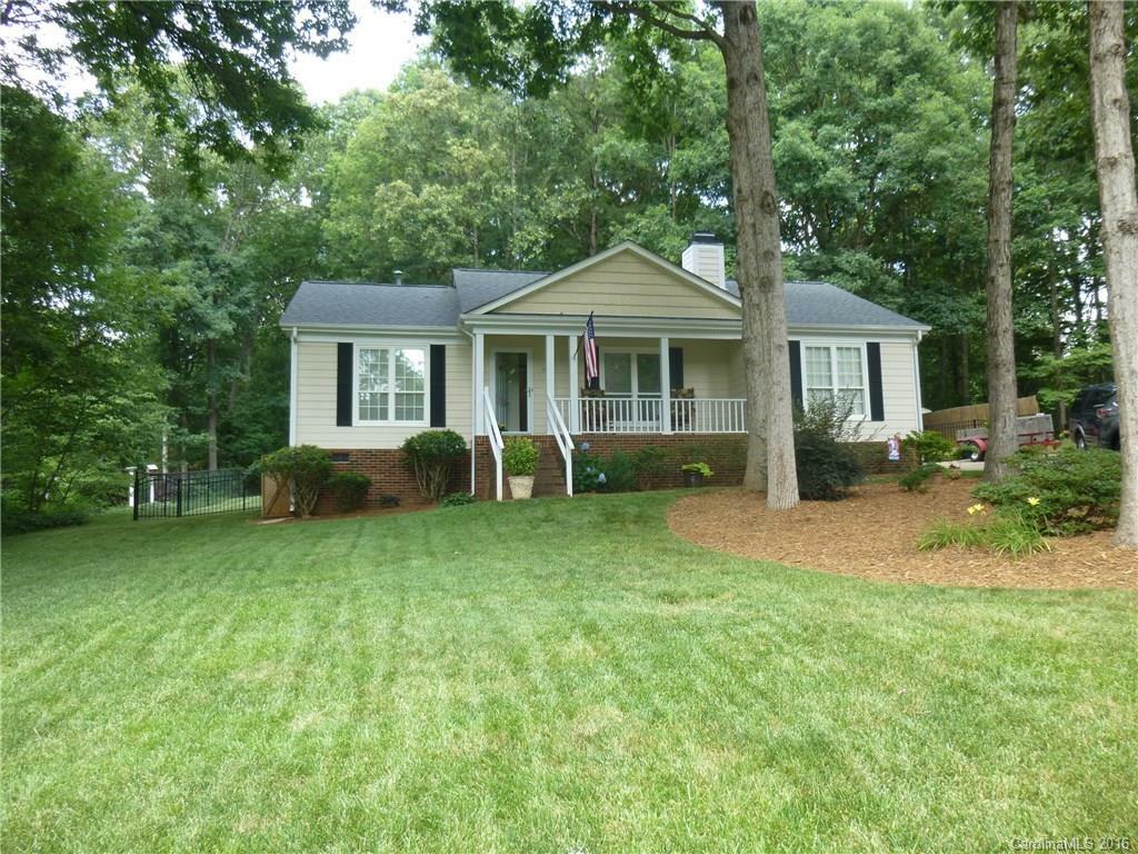 Property Photo:  102 Steuben Drive  NC 28078 