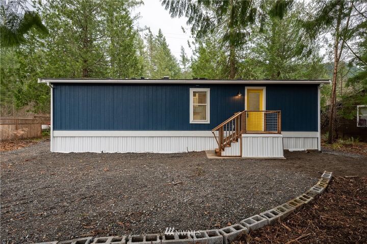 Property Photo:  162 Sprague Valley Drive  WA 98266 