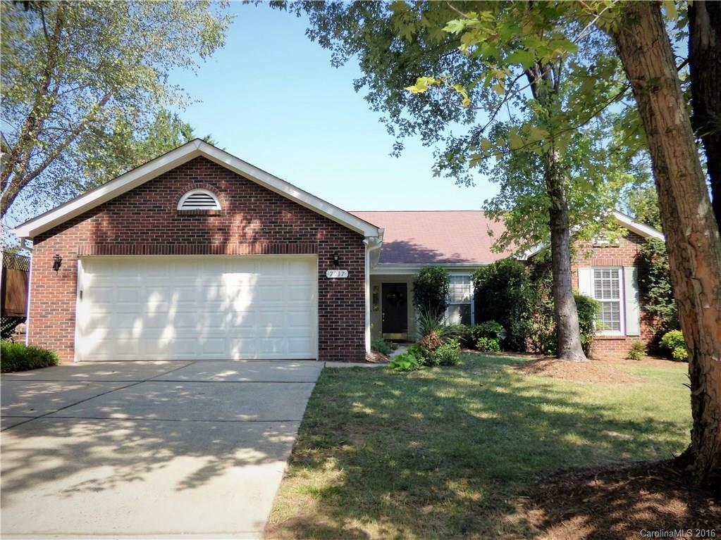 7017 Bickham Lane  Charlotte NC 28269 photo