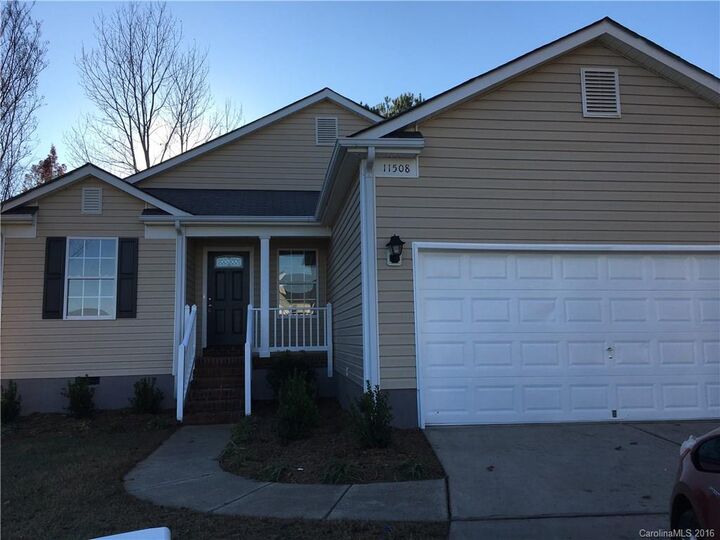 11508 Blue Lilac Lane  Charlotte NC 28269 photo